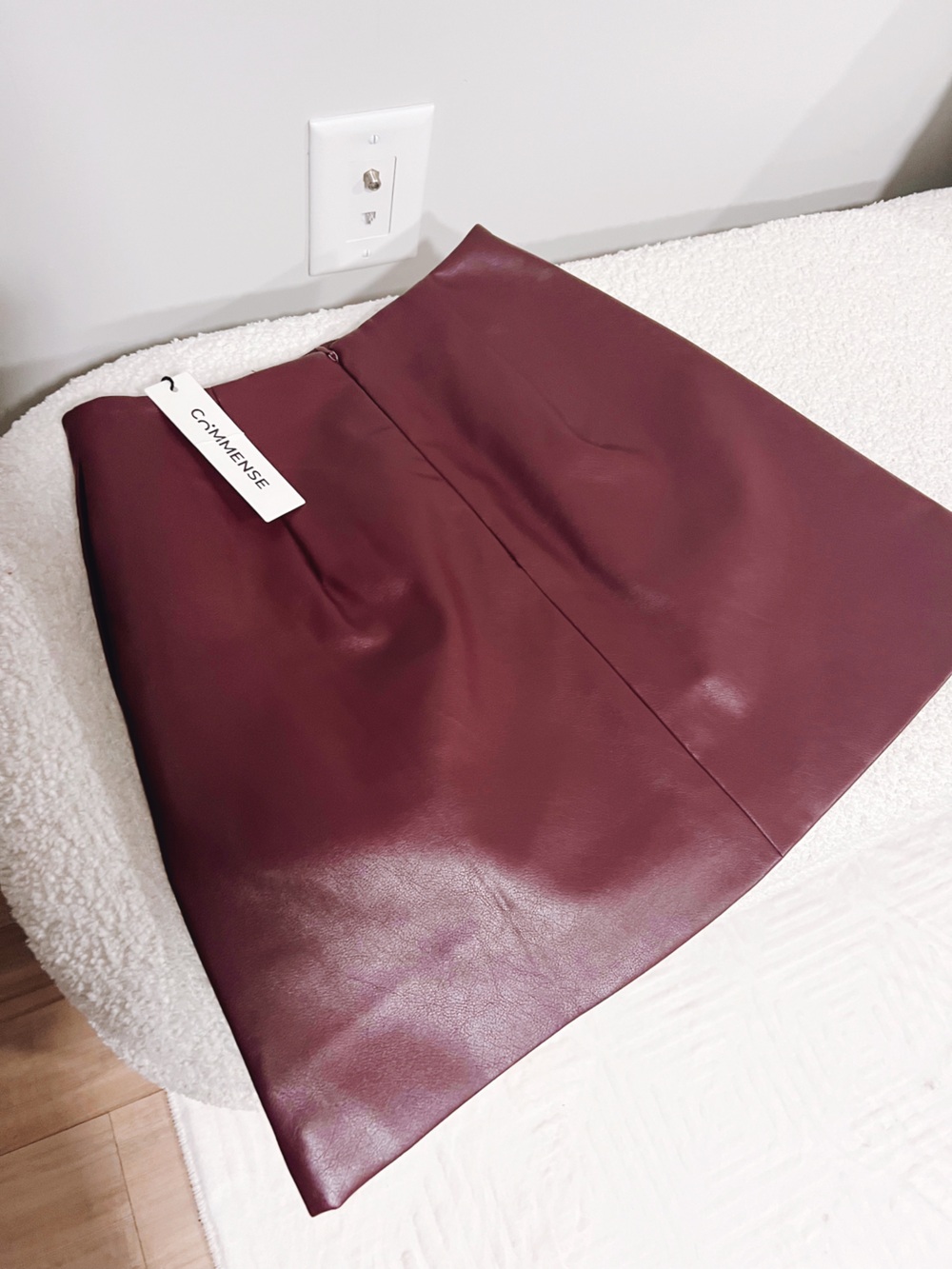 Commense XS Faux Leather Mini Skirt - Wine